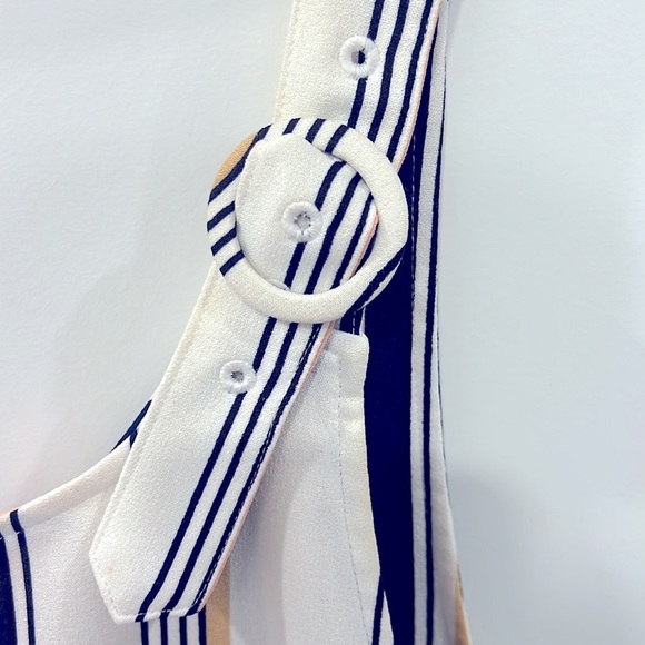 Forever 21 Boho Romper | Flowy, Chic Style | Pre-Loved | Size S | jumpsuit - Picture 3 of 9